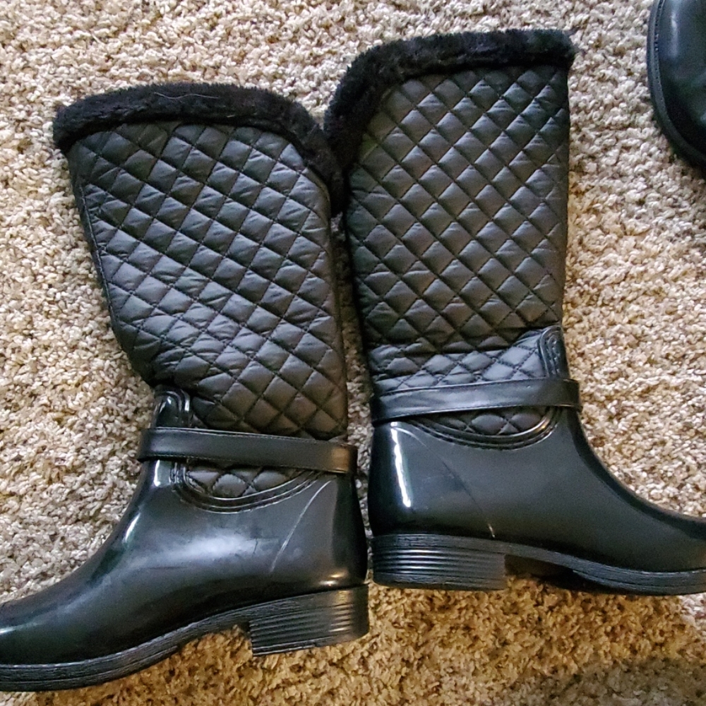Winter boots